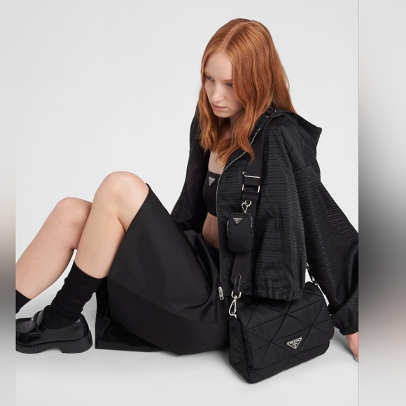 PRADA Padded Re-Nylon shoulder bag Re Edition Puffer Crossbody - Picture 2 of 8